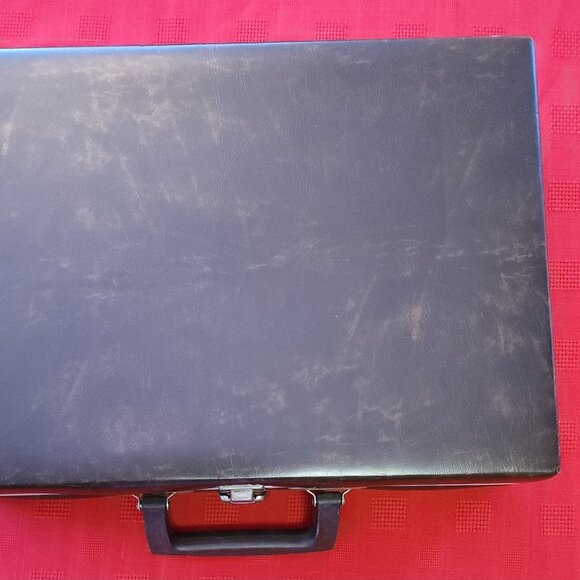 BMI BEAUX MERZON INC CASSETTE TAPE CARRYING/STORAGE CASE FAUX LEATHER HOLDS 30 - Picture 3 of 16